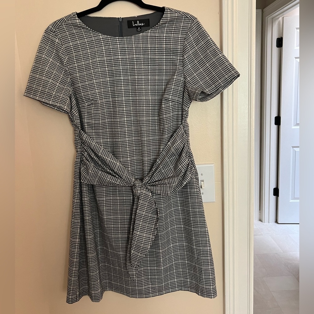 Lulus Size M Plaid Wrap Dress